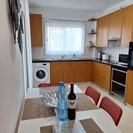 Sunshine, Strovolos - * Nicosie